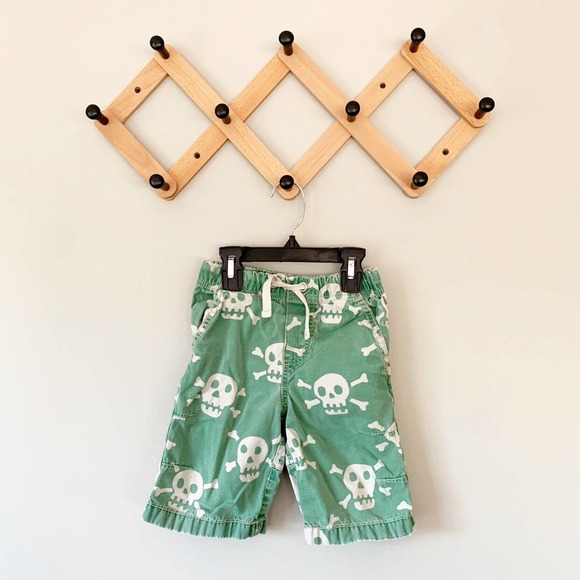 Mini Boden Other - Mini Boden Green Skull Shorts | 4Y